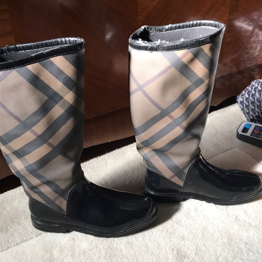 Burberry rain boots
